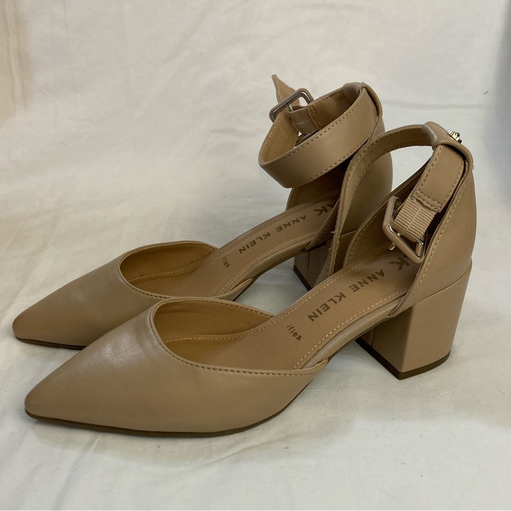 7-7 Anne Klein Ramal Pointed Toe Mid Block Heel Ankle Strap Pumps Tan Size 7.5